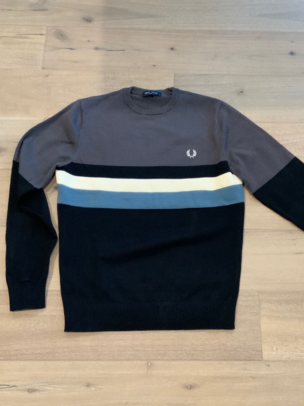Fred Perry chest stripe cotton sweater Medium